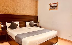 Kartik Cottage, Manali - A Blissful View From Entire Cottage